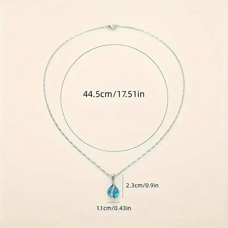 Minimal Ribbed Pendant Necklace