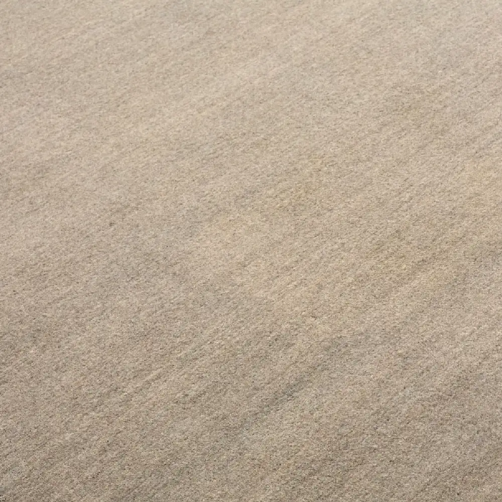 Hand-Loomed Wool Fringe Round Carpet
