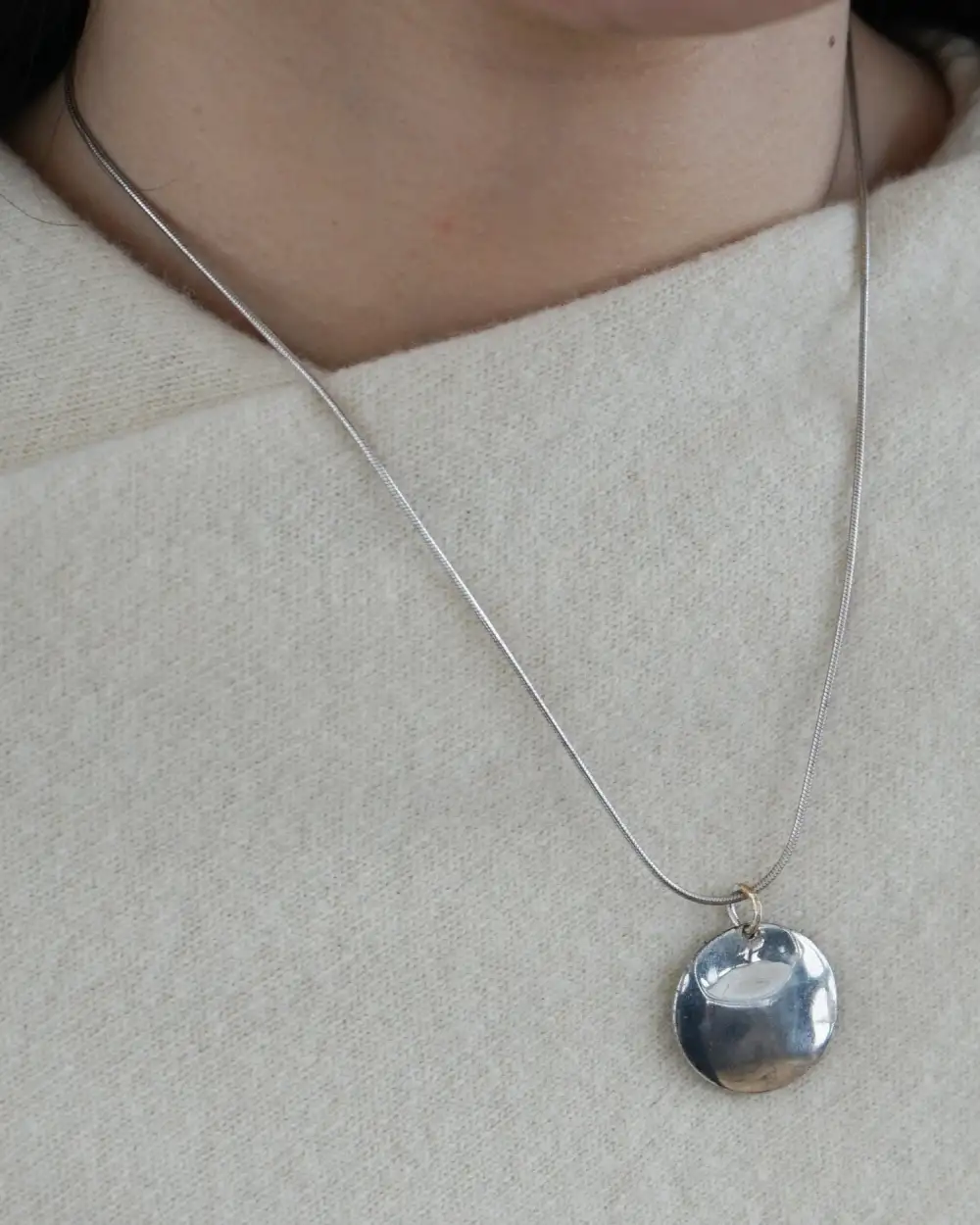 Refined Chain Necklace with Circle Charm