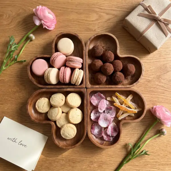 Wood Heart-shaped Dishes