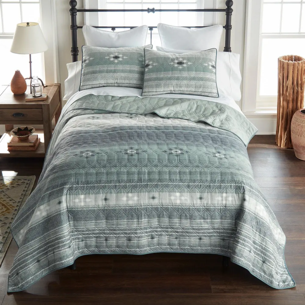 Classic Quilted Striped Quilt Set