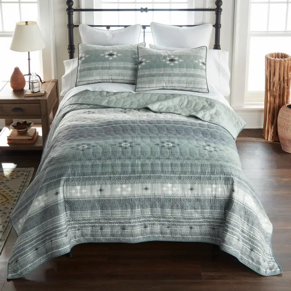 Classic Quilted Striped Quilt Set