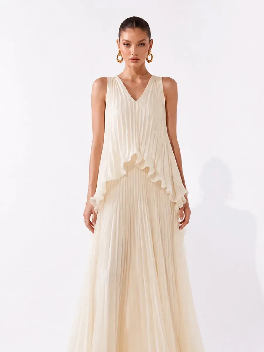 Sabrina French-style Chiffon V-neck Maxi Dress In Apricot