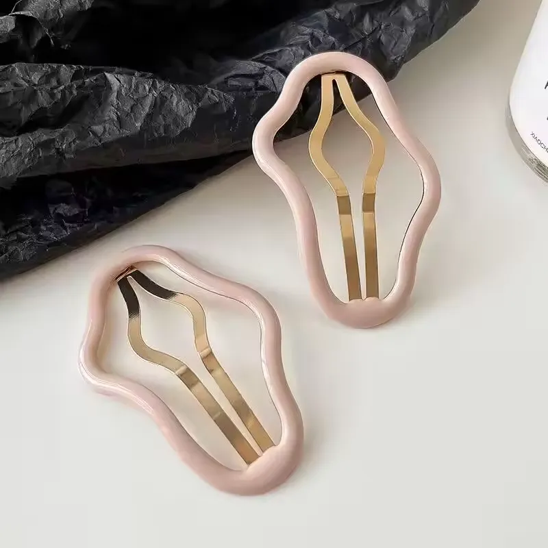 Unique Irregular Wavy Hair Clip