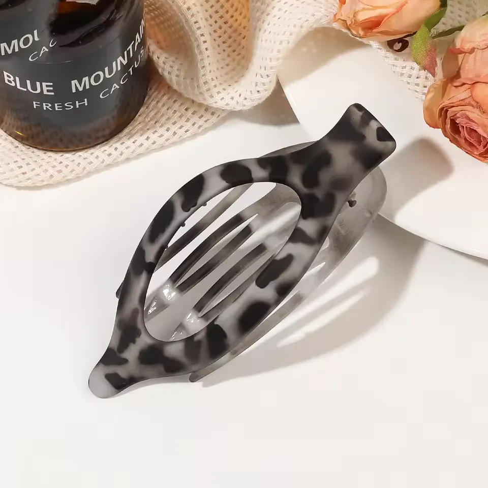 Chic Multi-Colored Hair Claw Clip