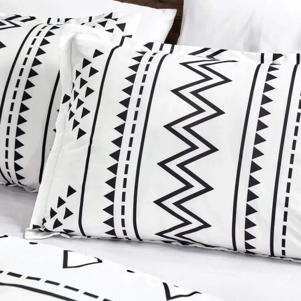 Geometric Microfiber Comforter Set