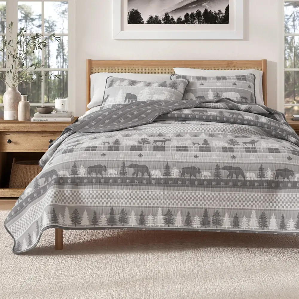 Artful Reversible Quilted Quilt Set