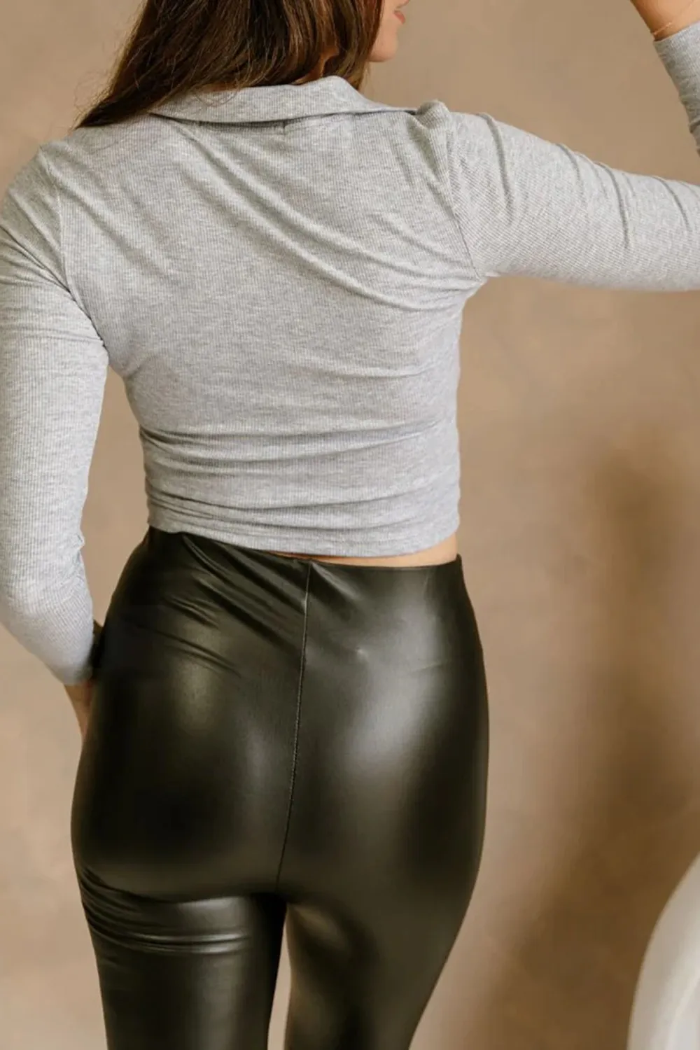 Ribbed Cropped Long Sleeve Top