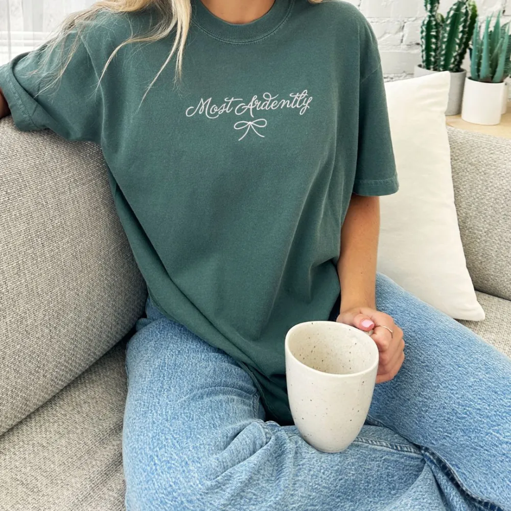 Minimal Artful T-Shirt