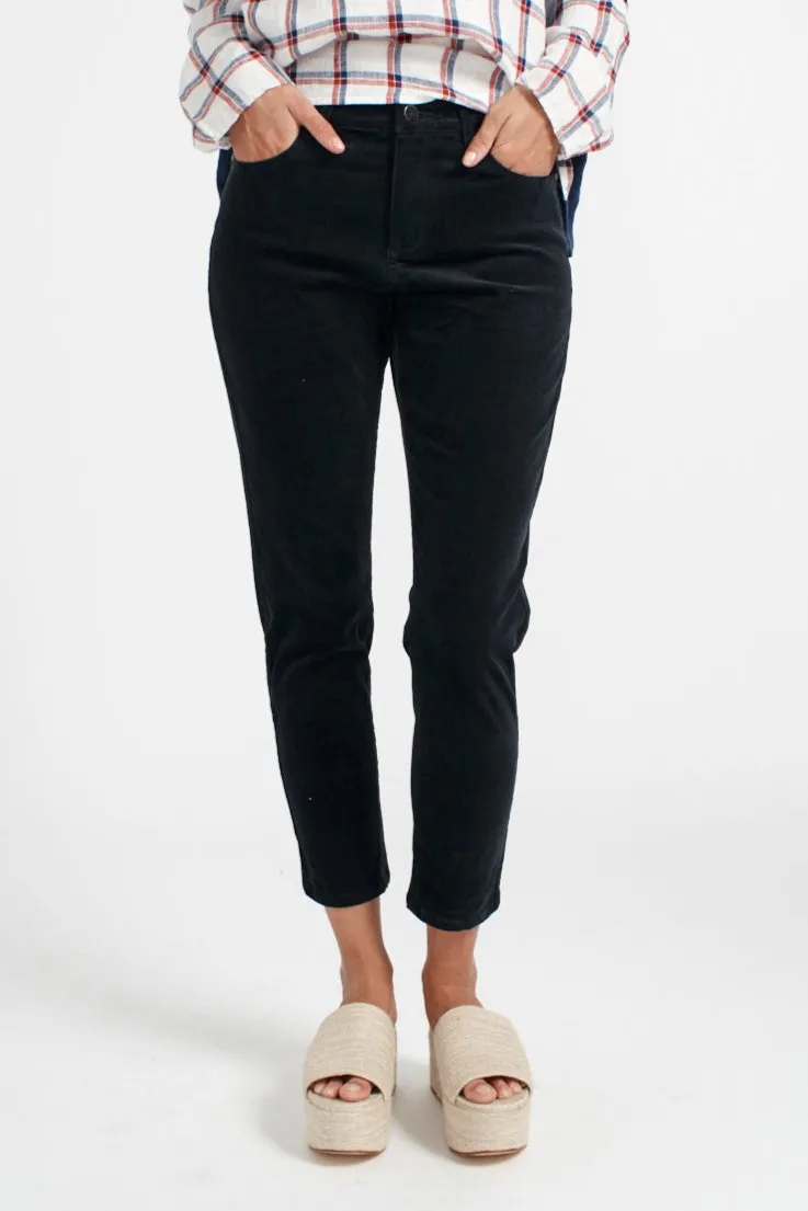 Fluted Cord Jean In