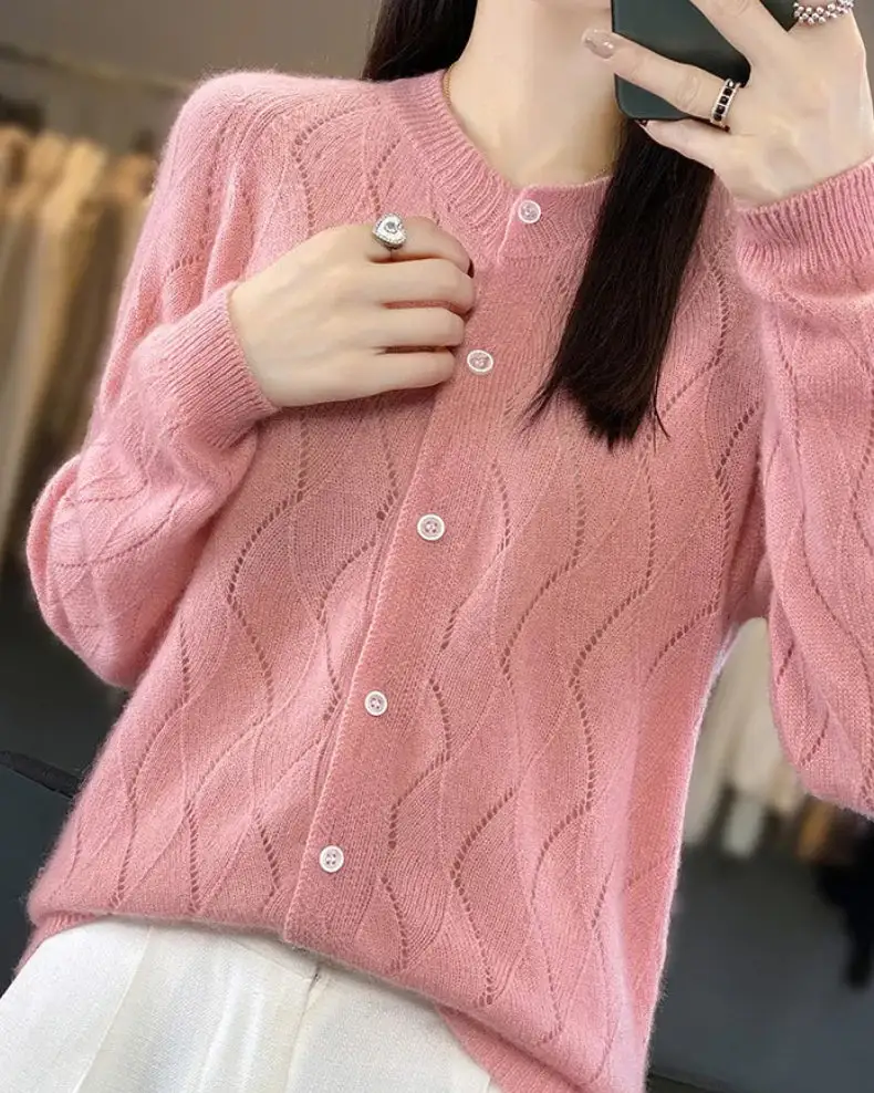 Modern Merino-Wool Wool Button-Front Round-Neck Cardigan