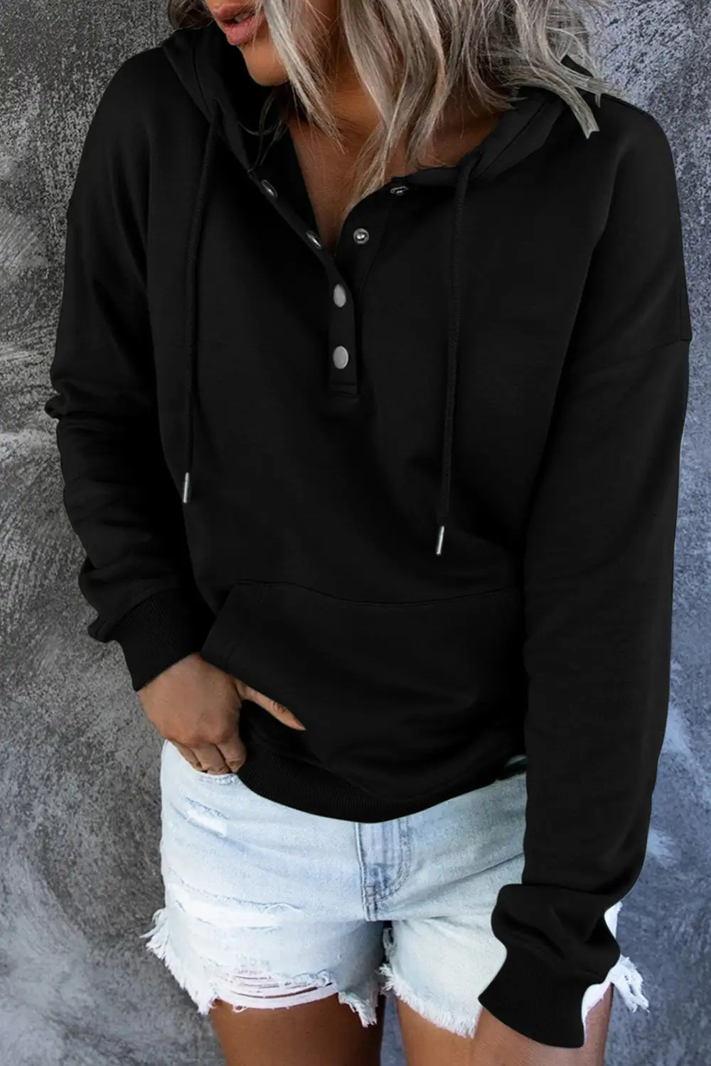 Relaxed Pocketed Long-Sleeve Hoodie