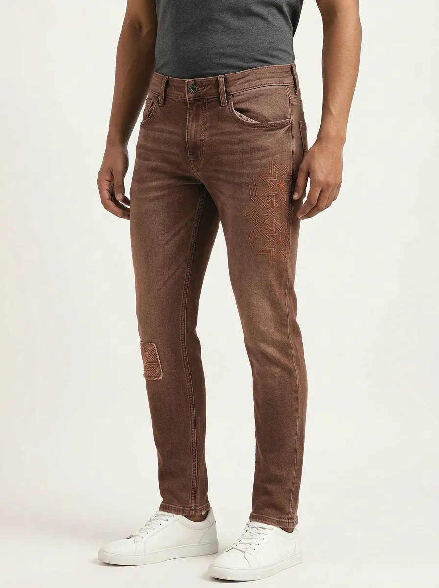 Men's Geometric Star Pattern Embroidered Slim-Fit Jeans