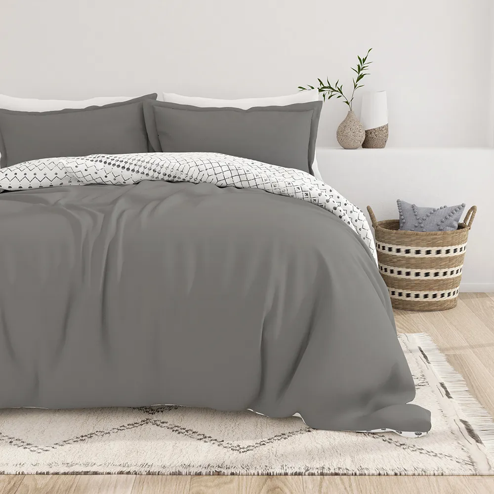 Etched Gate Pattern Reversible Duvet Cover Set