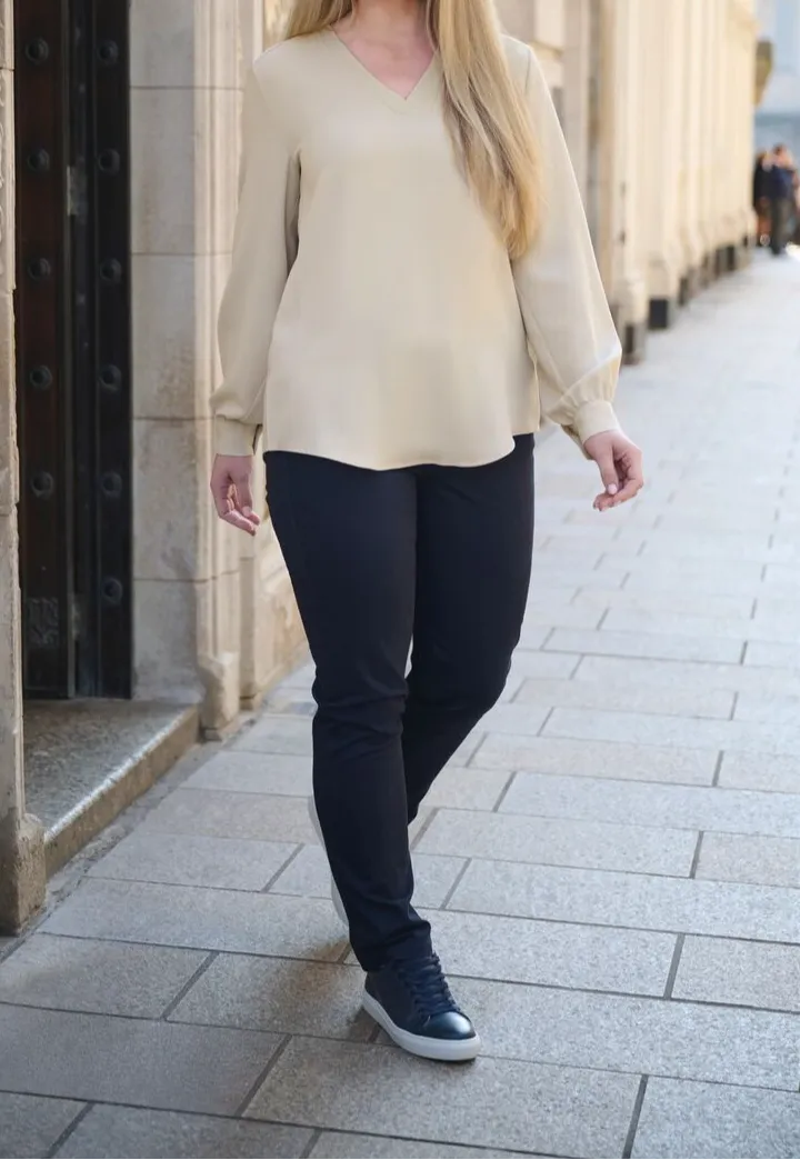 Women's Classic Slim Leg Slim Fit Stretch Chino Trousers
