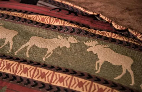 Chenille Animal Motif Bedding Set