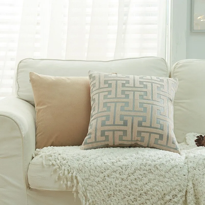 Refined Decorative Throw Blanket