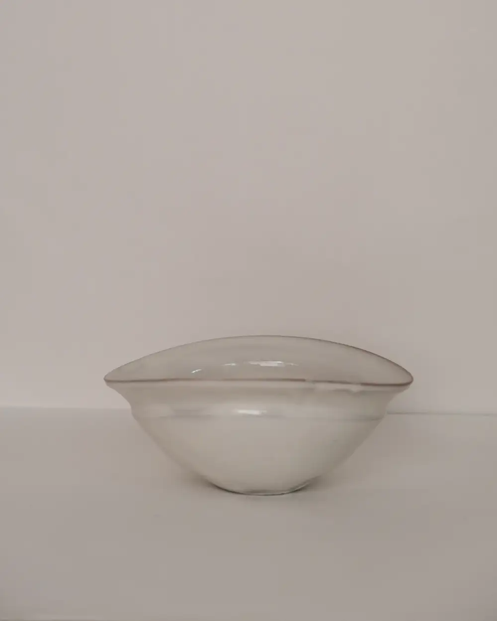 Basin-Shaped Medium Bowl