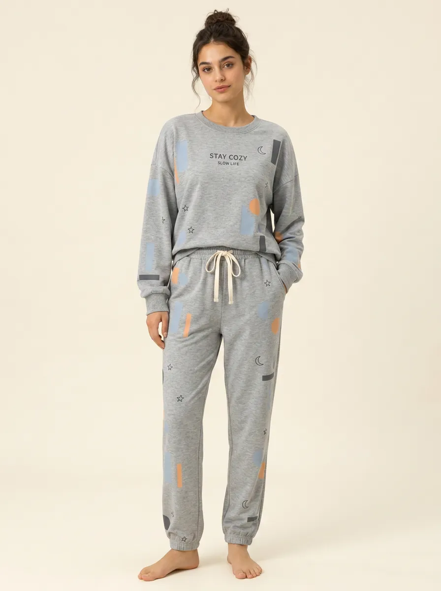 Women's Stay Cozy Geometric Moon Star Printed Lounge Set