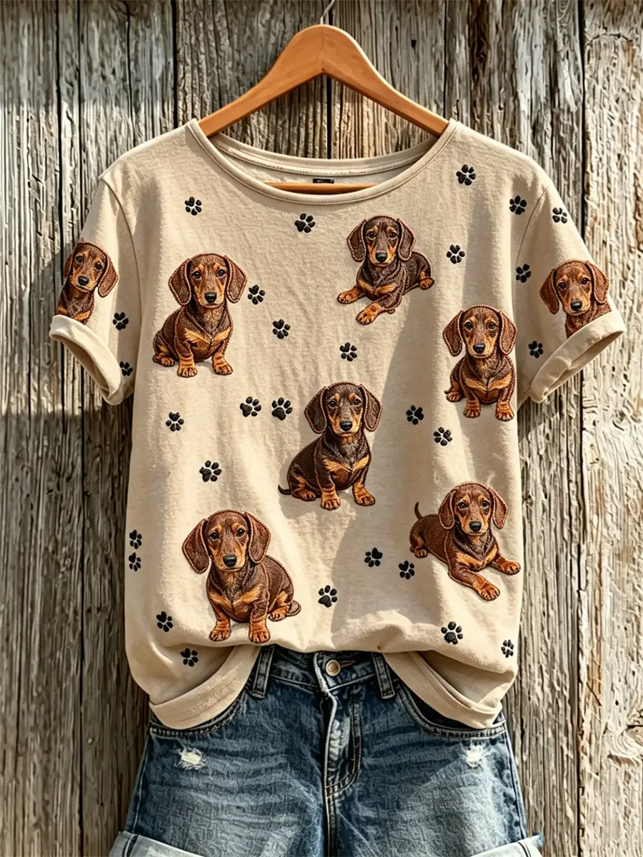 Women's Dachshund Dogs & Paw Prints Pattern Print short-sleeved T-shirt