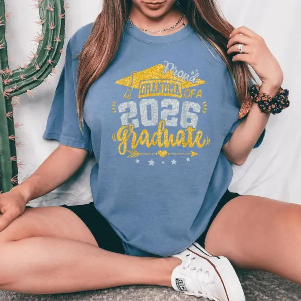 Proud Grandma Of A 2026 Graduate Grad Senior Graduation Women's Oversized Comfort T-Shirt