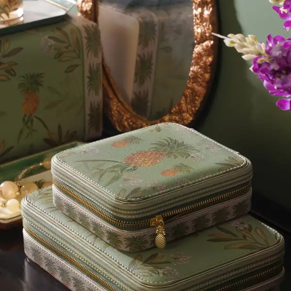 Green Square Jewelry Travel Case