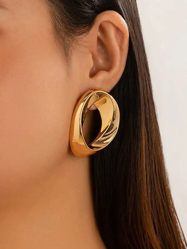 Balanced Linear Accent Earrings