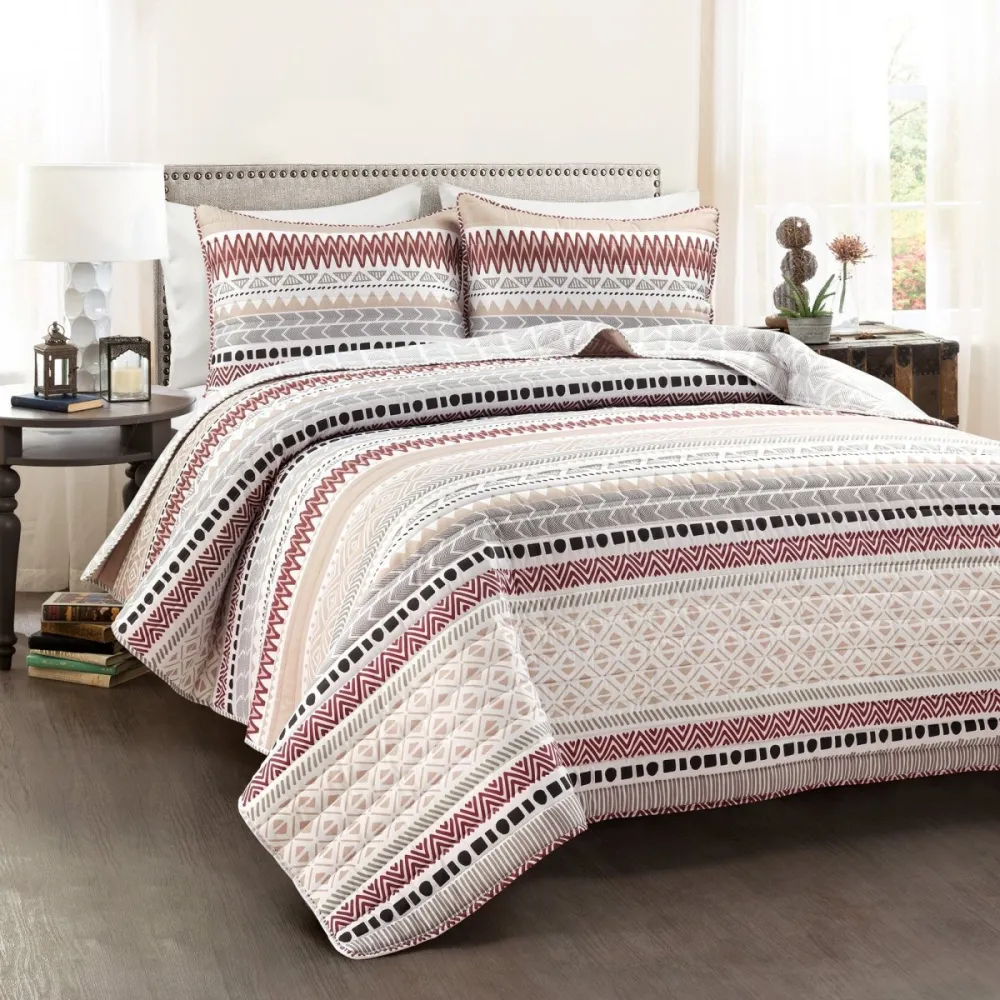 Essential Striped Reversible Quilt Bedding Set