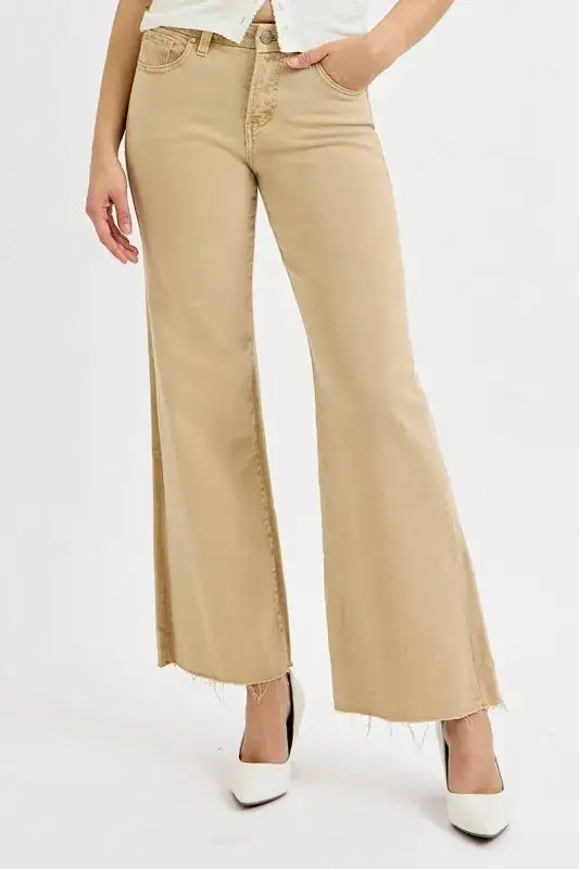 Relaxed Wide Leg Raw Hem Denim Jeans