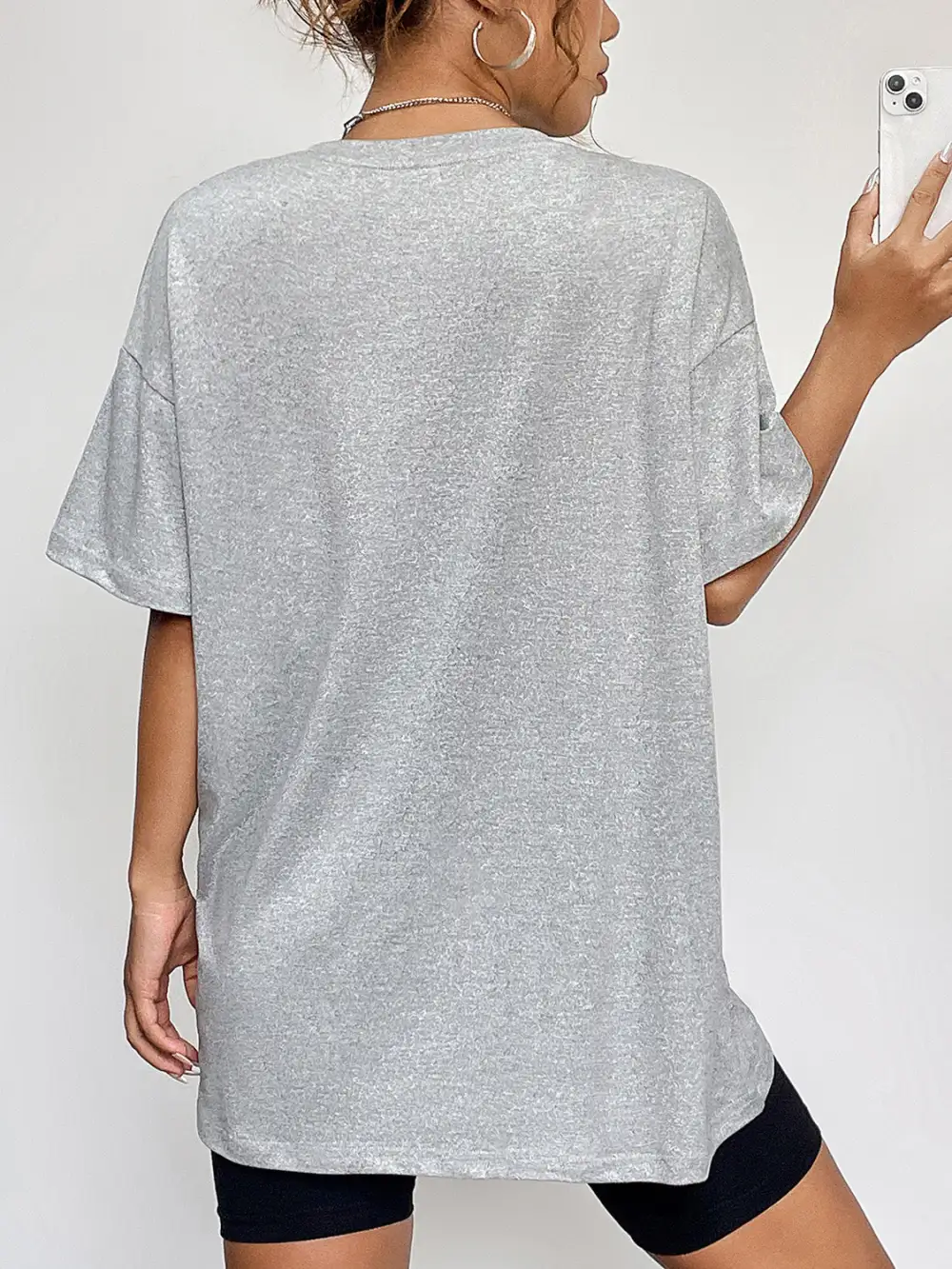 Effortless Round-Neck Short-Sleeve Graphic T-Shirt