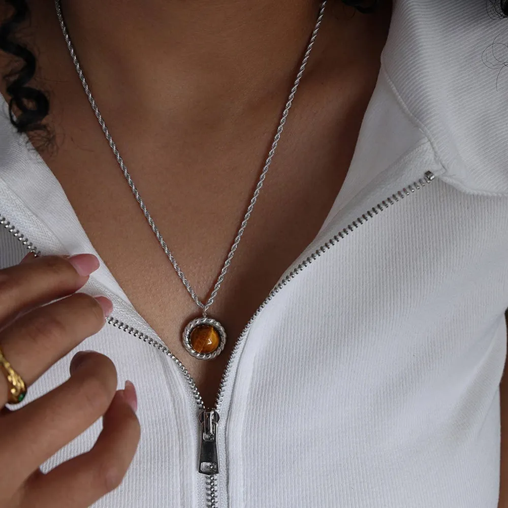 Layered Vintage Pendant Necklace