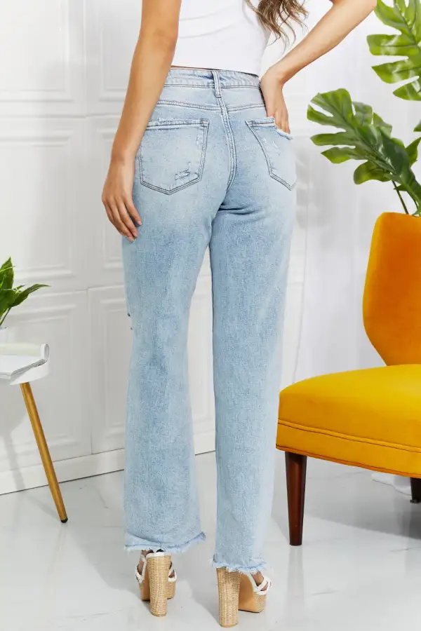 Minimal Modern Comfort-Fit Jeans