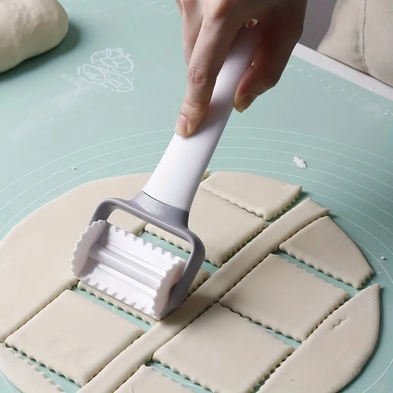 Dough Lattice Cutter Tool