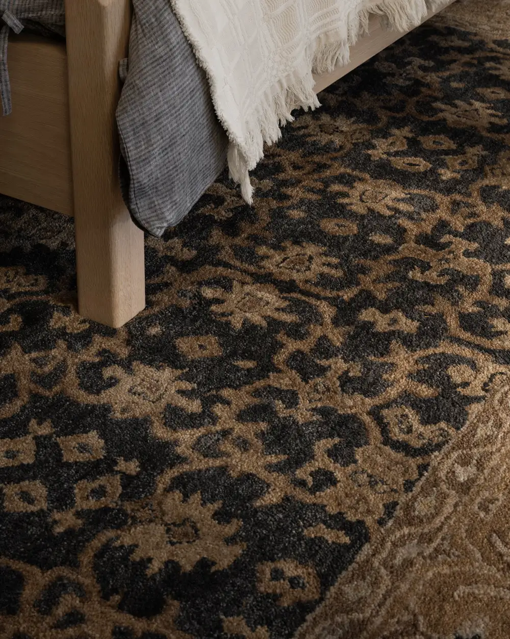 Refined Textural Hand-Tufted Wool Area Rug