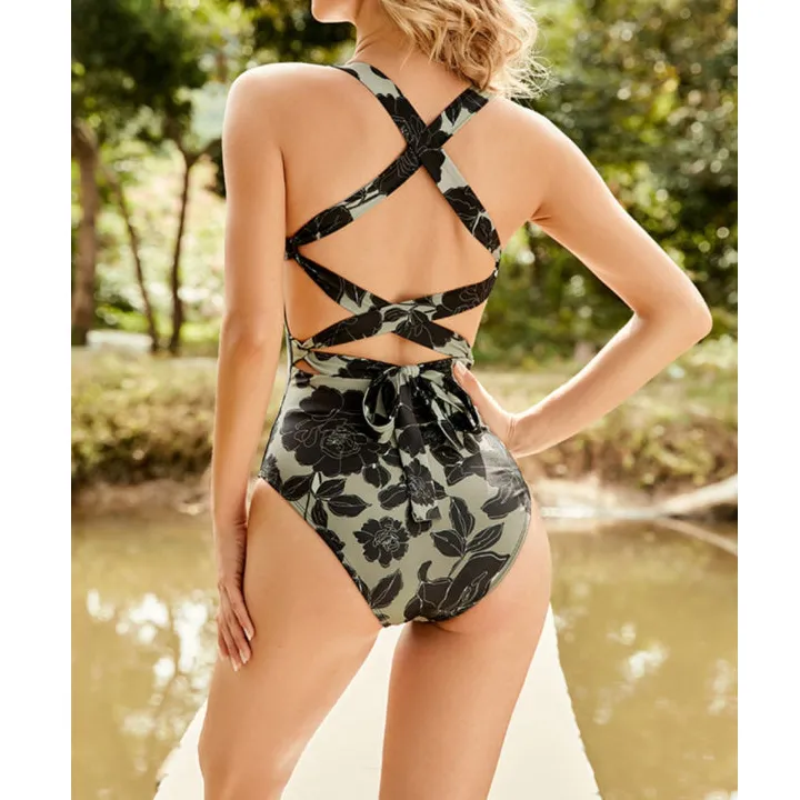 Women's Scoop-Neck Crisscross Printed One-Piece Swimsuit