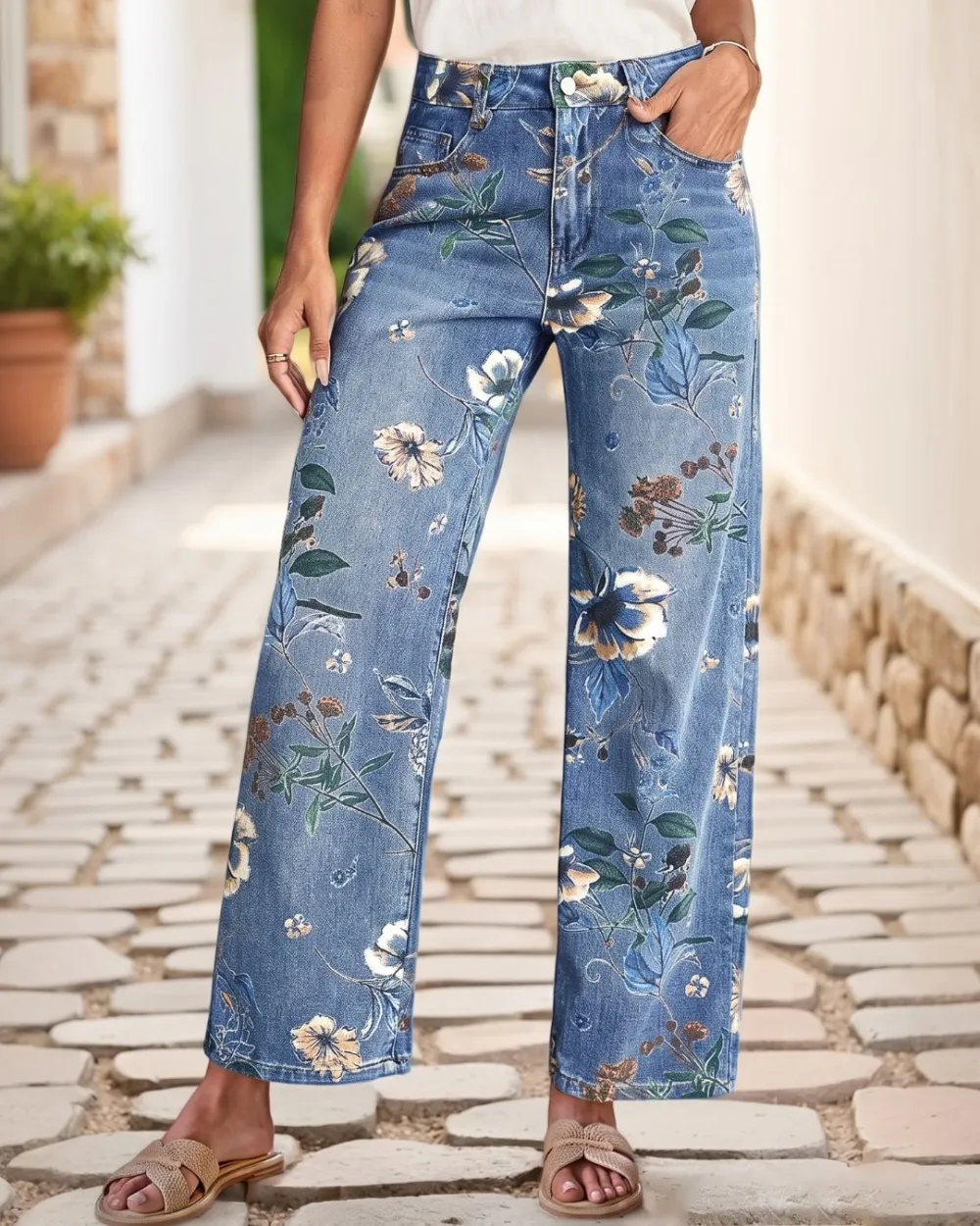 Floral-Stitch Mid-Rise Straight Jeans