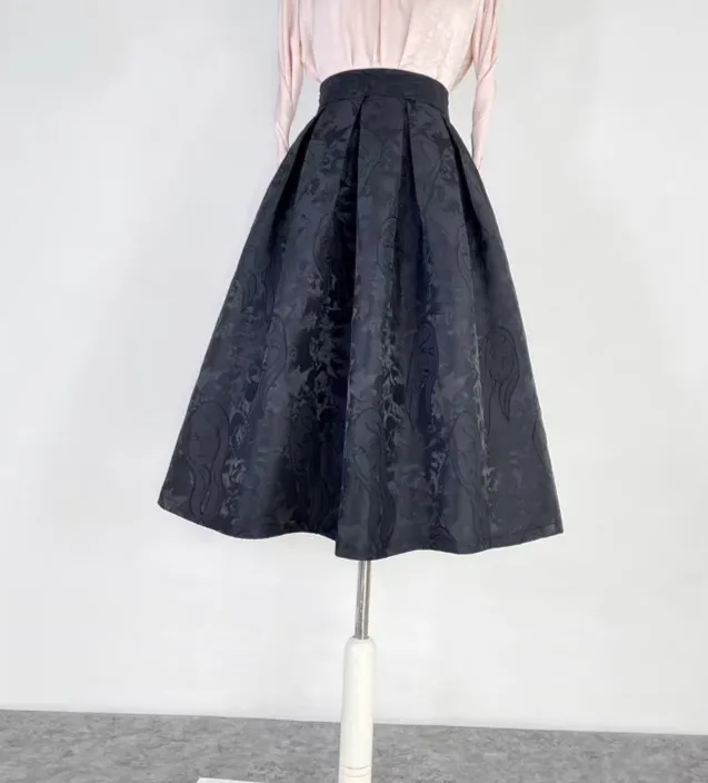 Graceful Clean Everyday Casual Skirt