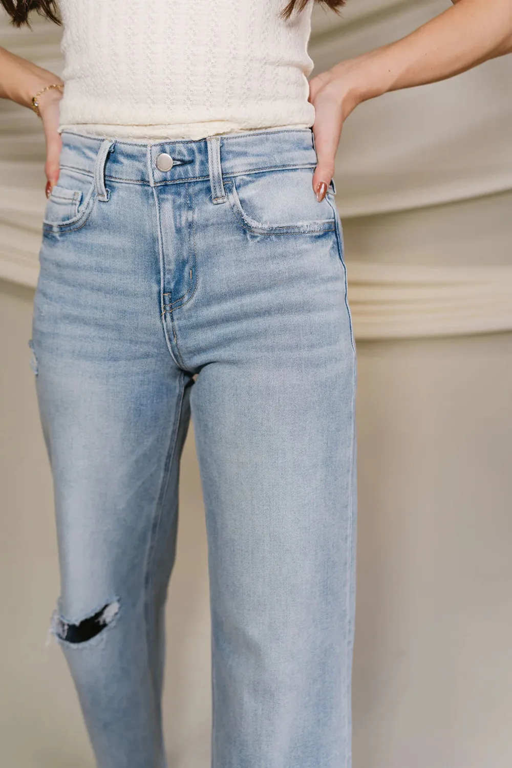 Distressed Detail Jeans With Pockets