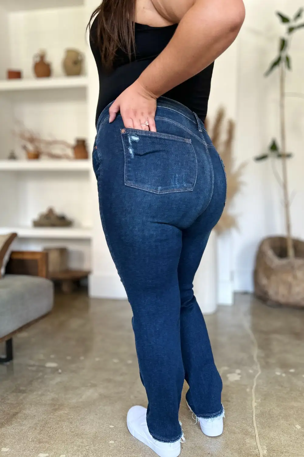 Comfort-Fit High Waist Jeans