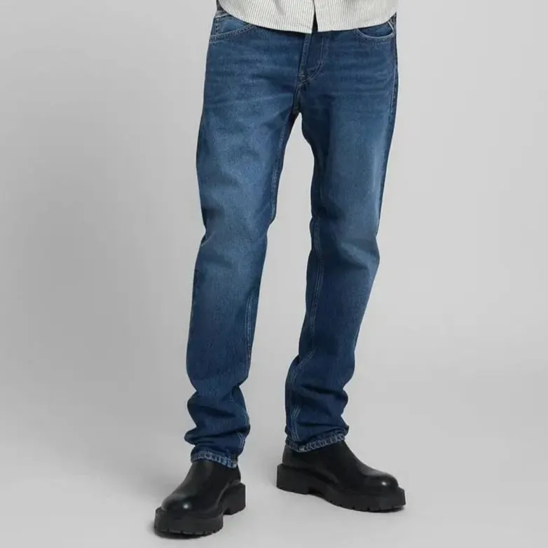 Essential Straight-Leg Denim Jeans