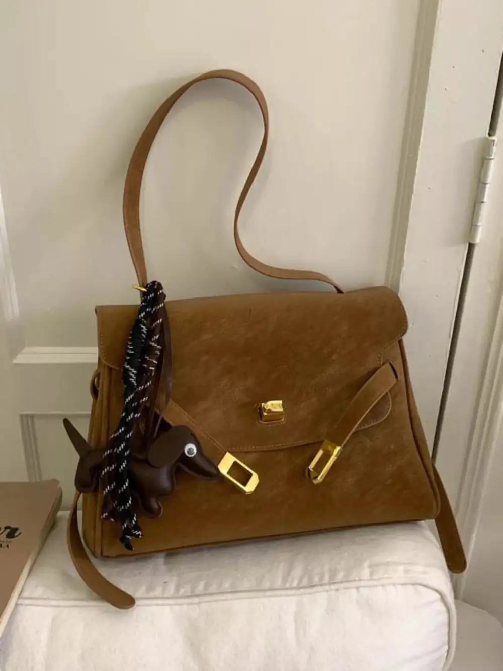 Streamlined Carry Shoulder Bag
