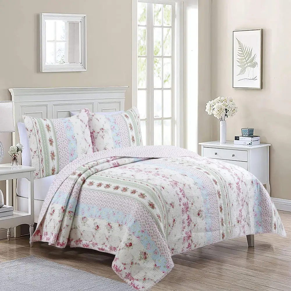 Floral Striped Patchwork Reversible Quilt Bedding Set