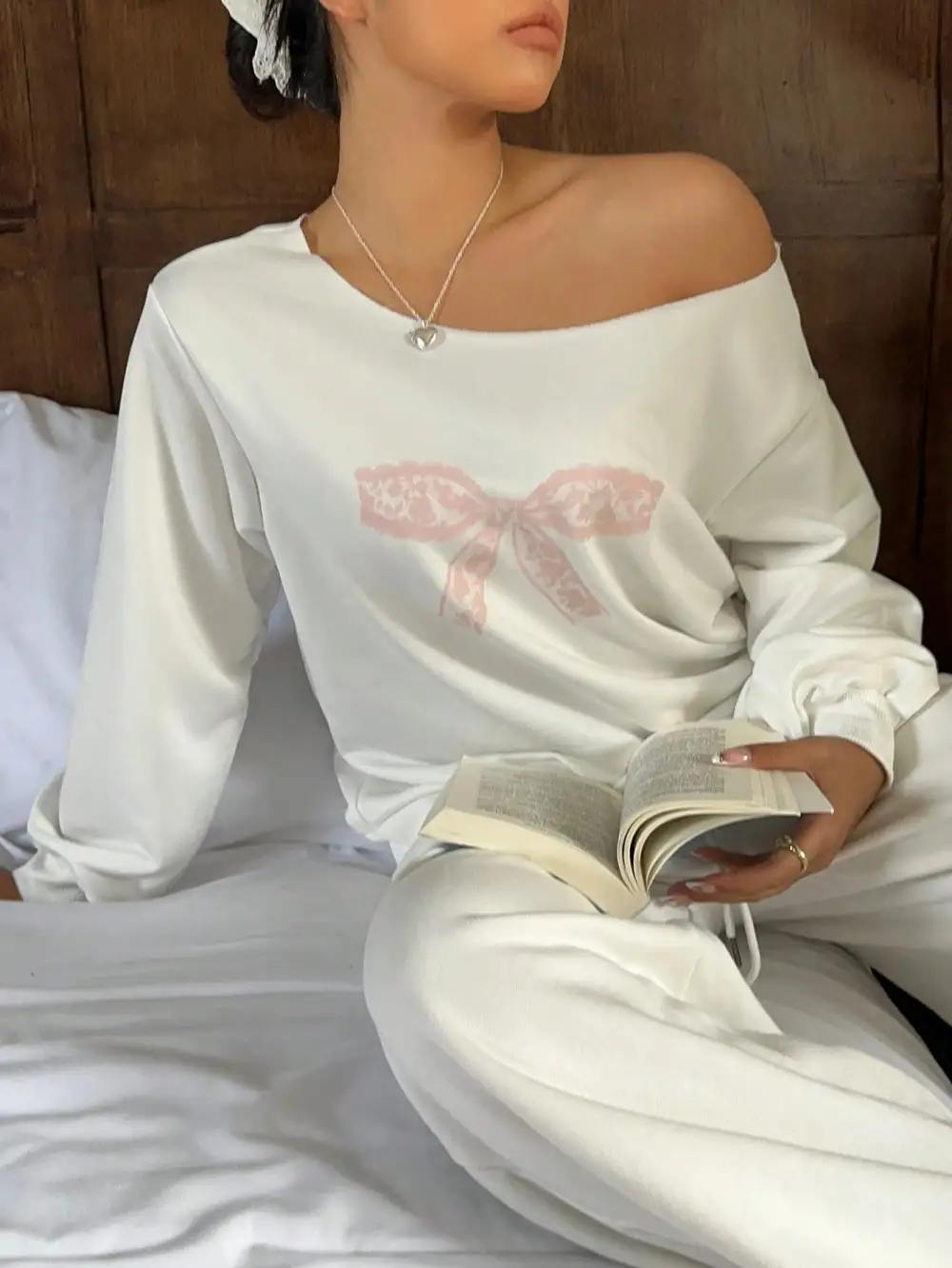 Women Bow Graphic Relaxed Fit Lace Detail Sweatshirt