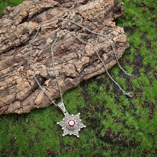 Twisted Pendant Necklace
