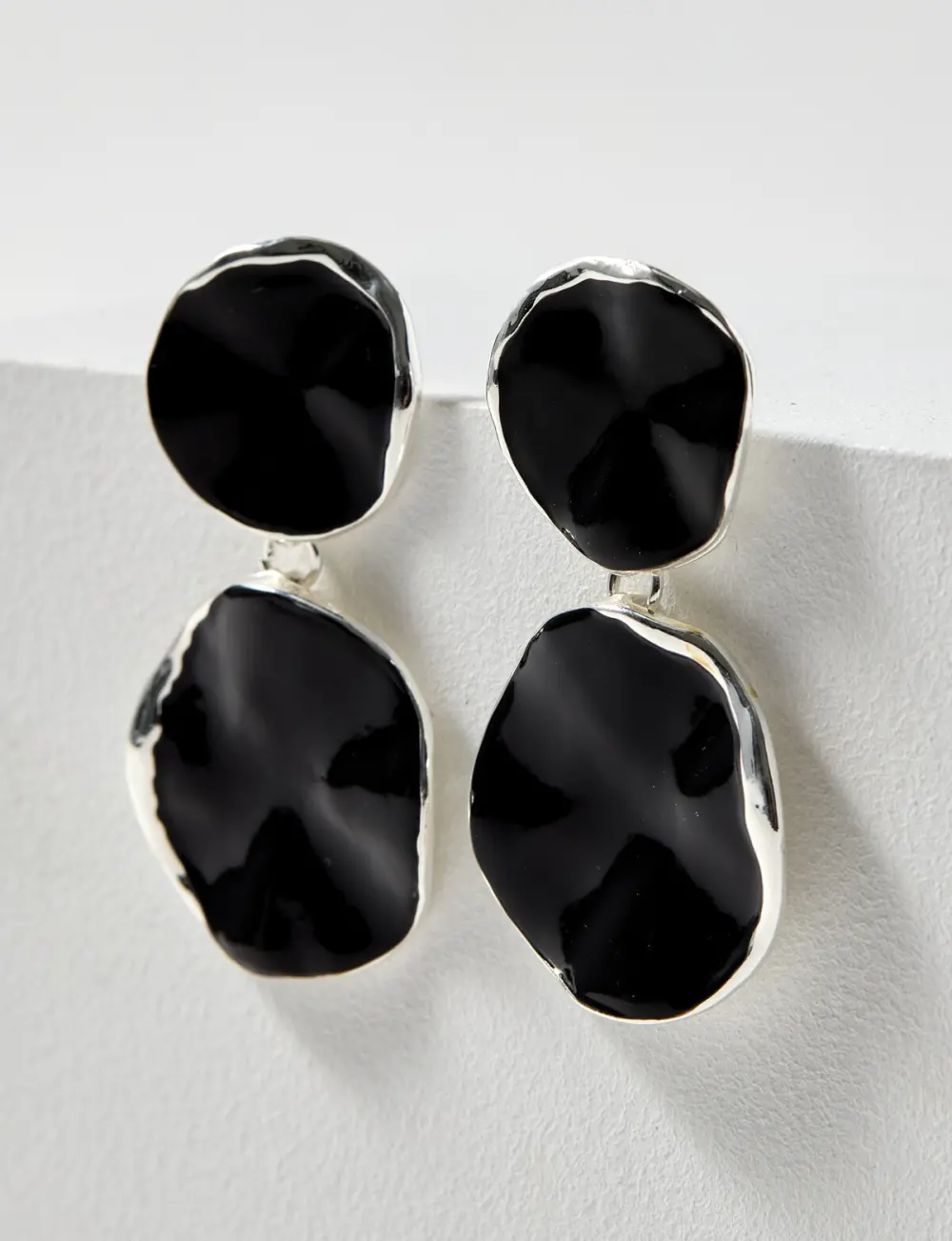 Simple High-End Niche Design Black Earrings