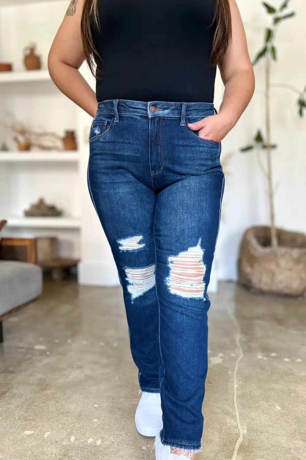 Comfort-Fit High Waist Jeans