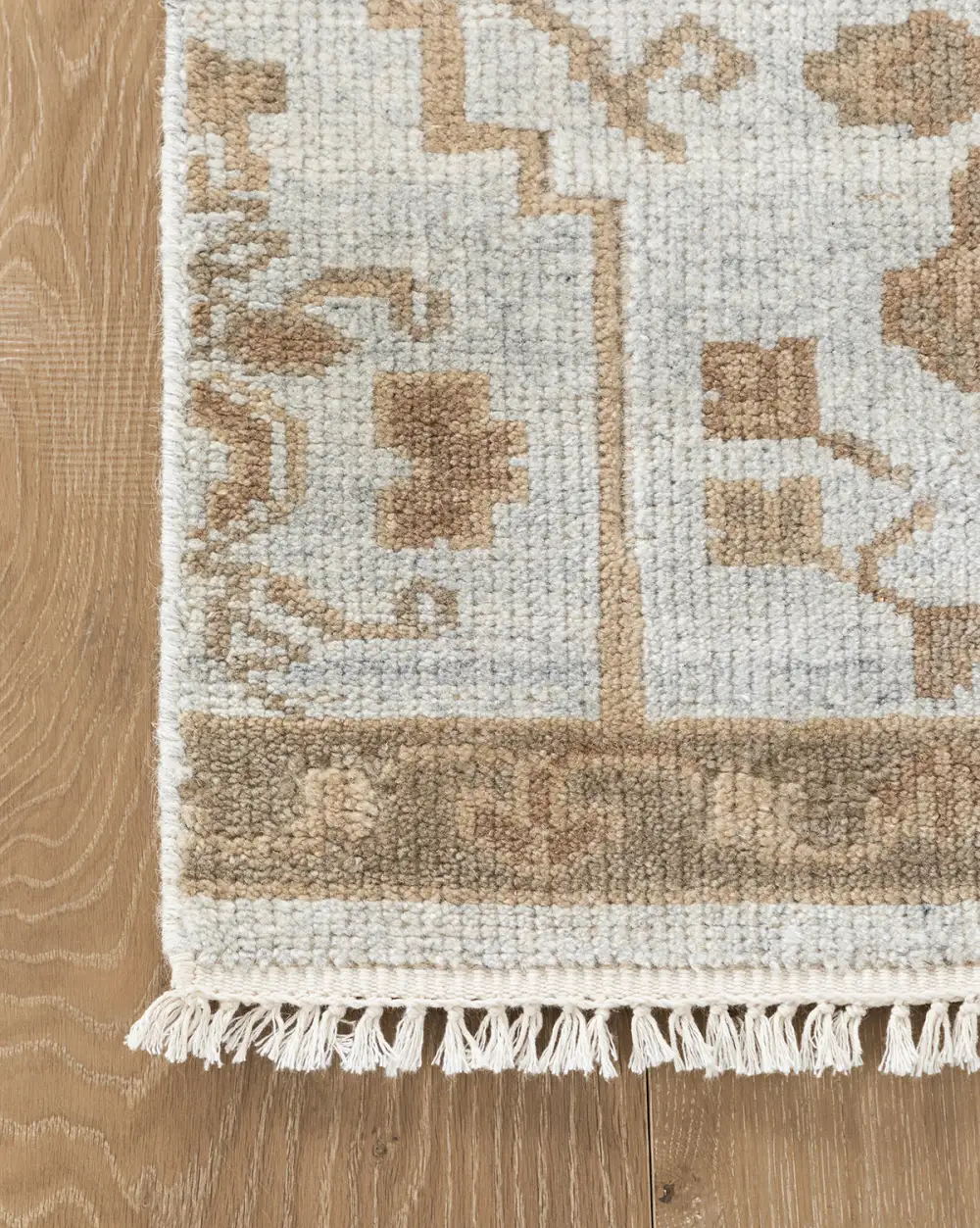 Textural Durable-Weave Hand-Knotted Wool Area Rug
