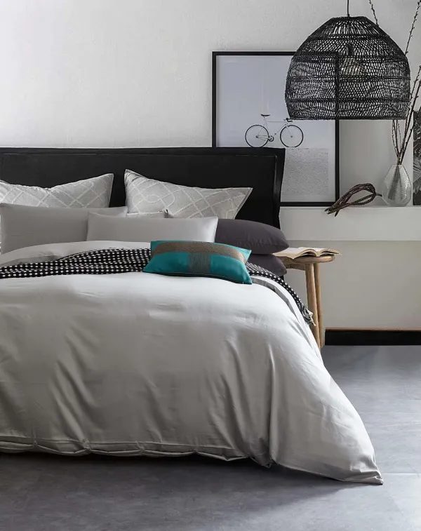 Cotton Quilt Cover Set With Sateen Detail