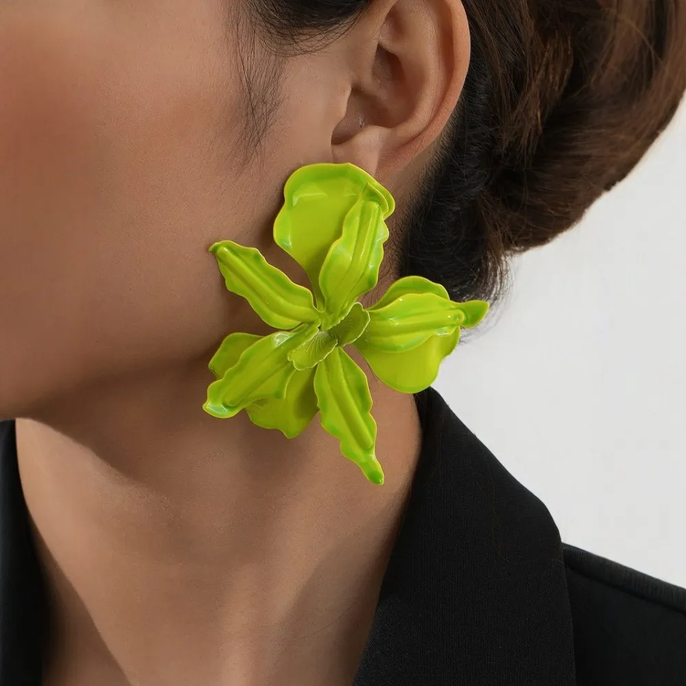 Balanced Flower Earrings