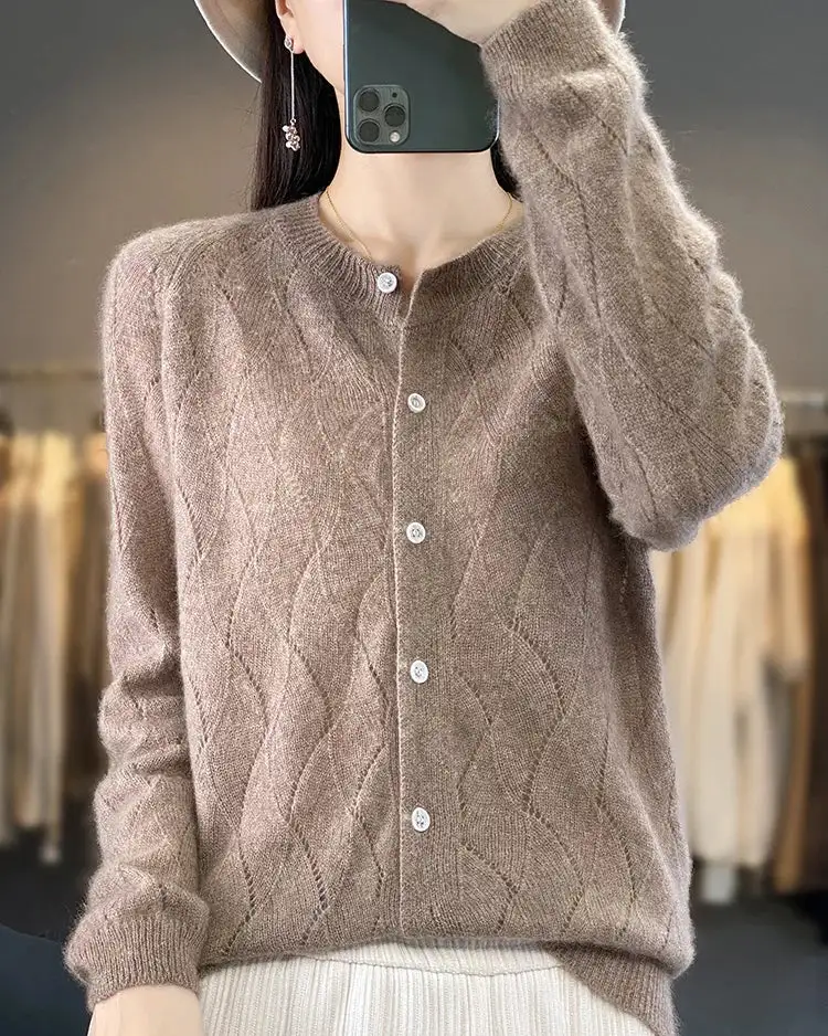 Modern Merino-Wool Wool Button-Front Round-Neck Cardigan